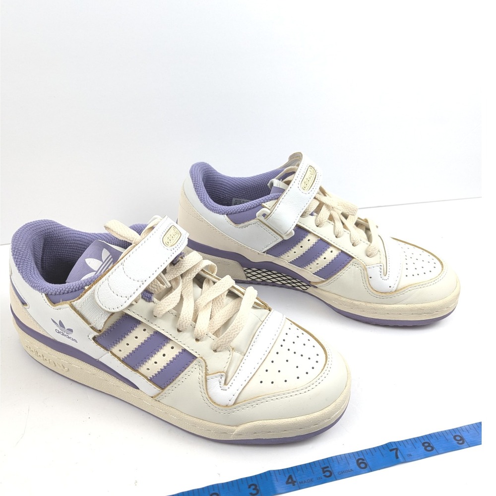 adidas Women's Cream and Lavender Low-Top Sneakers
